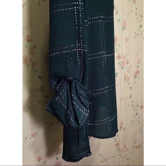 Apt. 9 Green Zip Front Long Sleeve Top - Picture 4 of 4